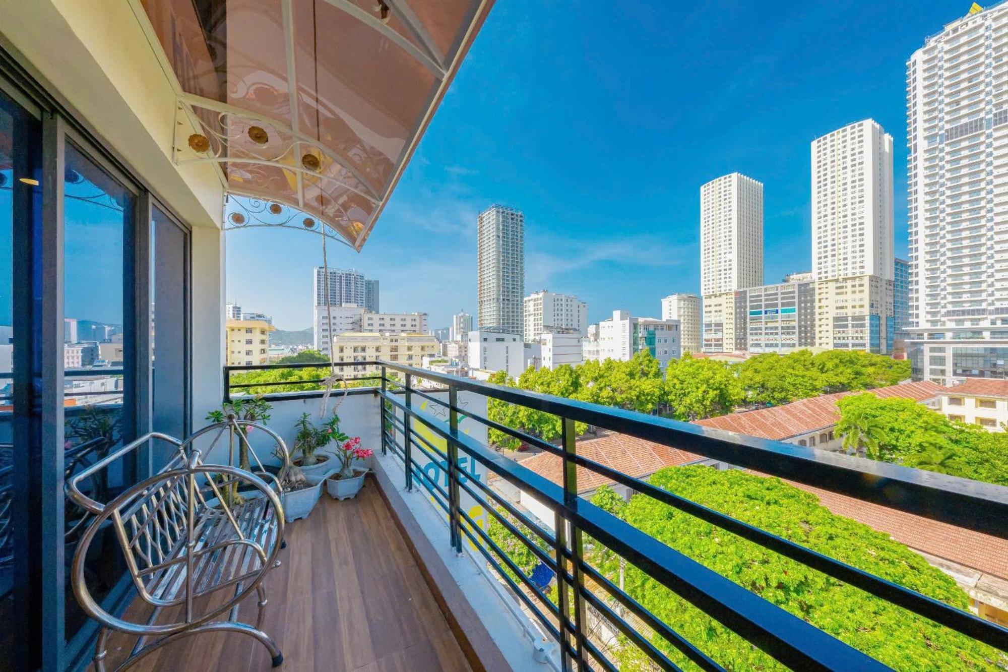 Hang Nga Hotel Nha Trang Bagian luar foto